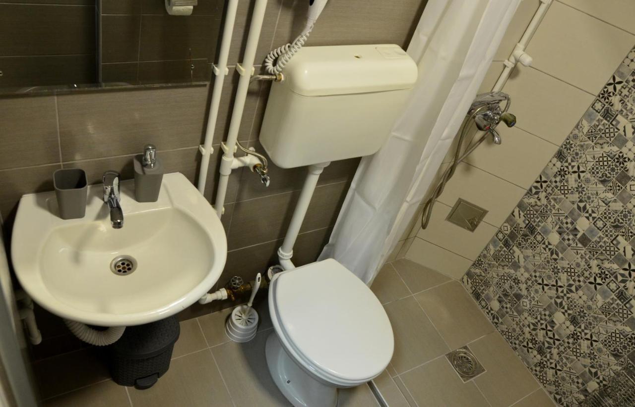 Iva Studio-Apartment Kladovo Buitenkant foto