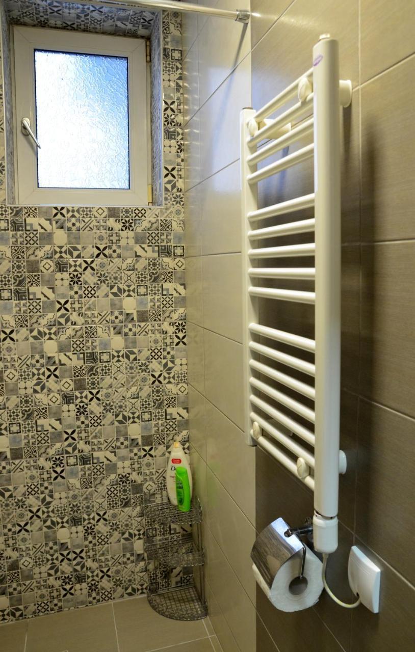 Iva Studio-Apartment Kladovo Buitenkant foto